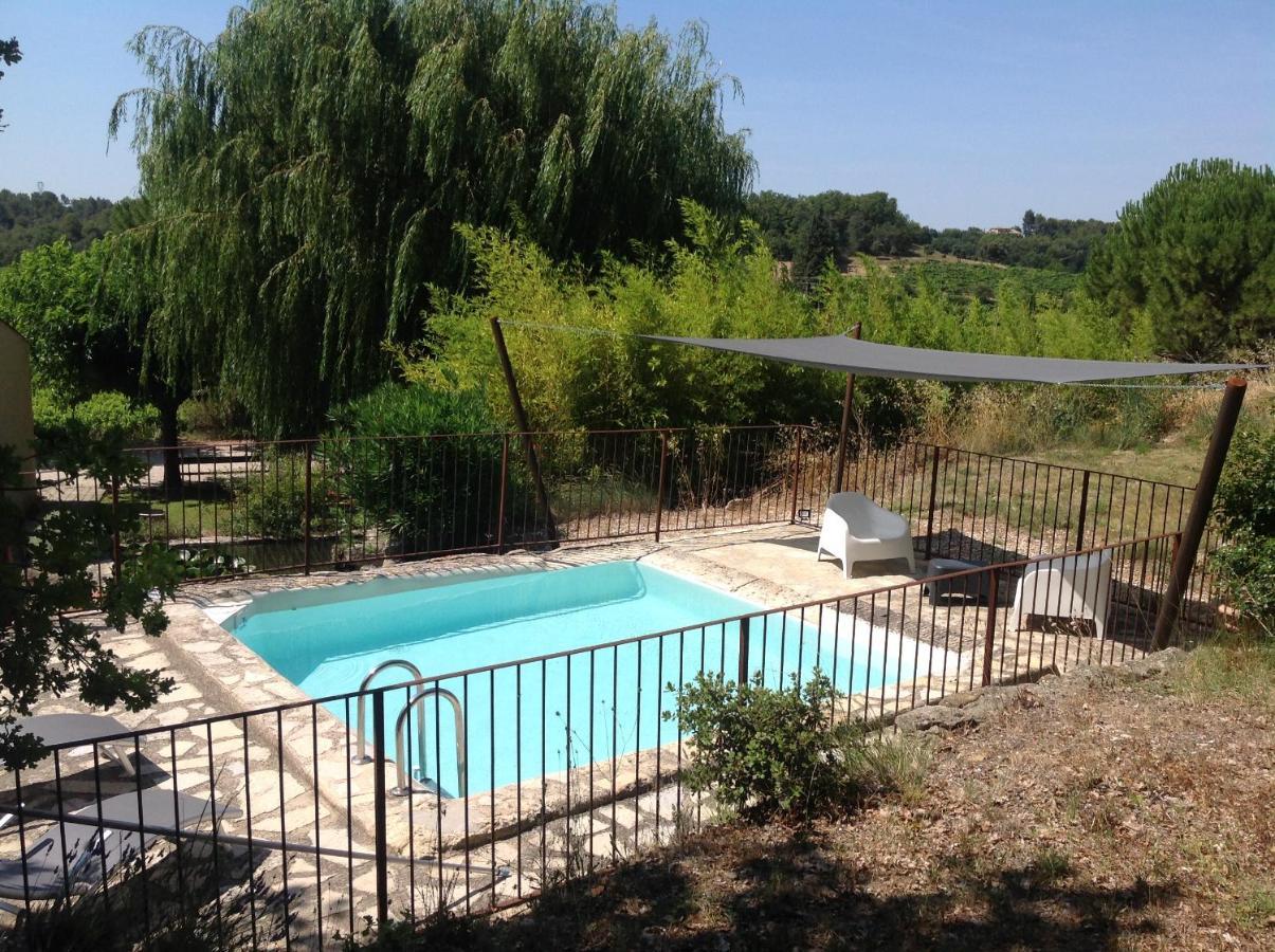 לינה וארוחת בוקר Ansouis Jardin D'Antan מראה חיצוני תמונה