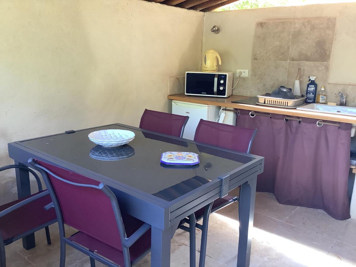 לינה וארוחת בוקר Ansouis Jardin D'Antan מראה חיצוני תמונה