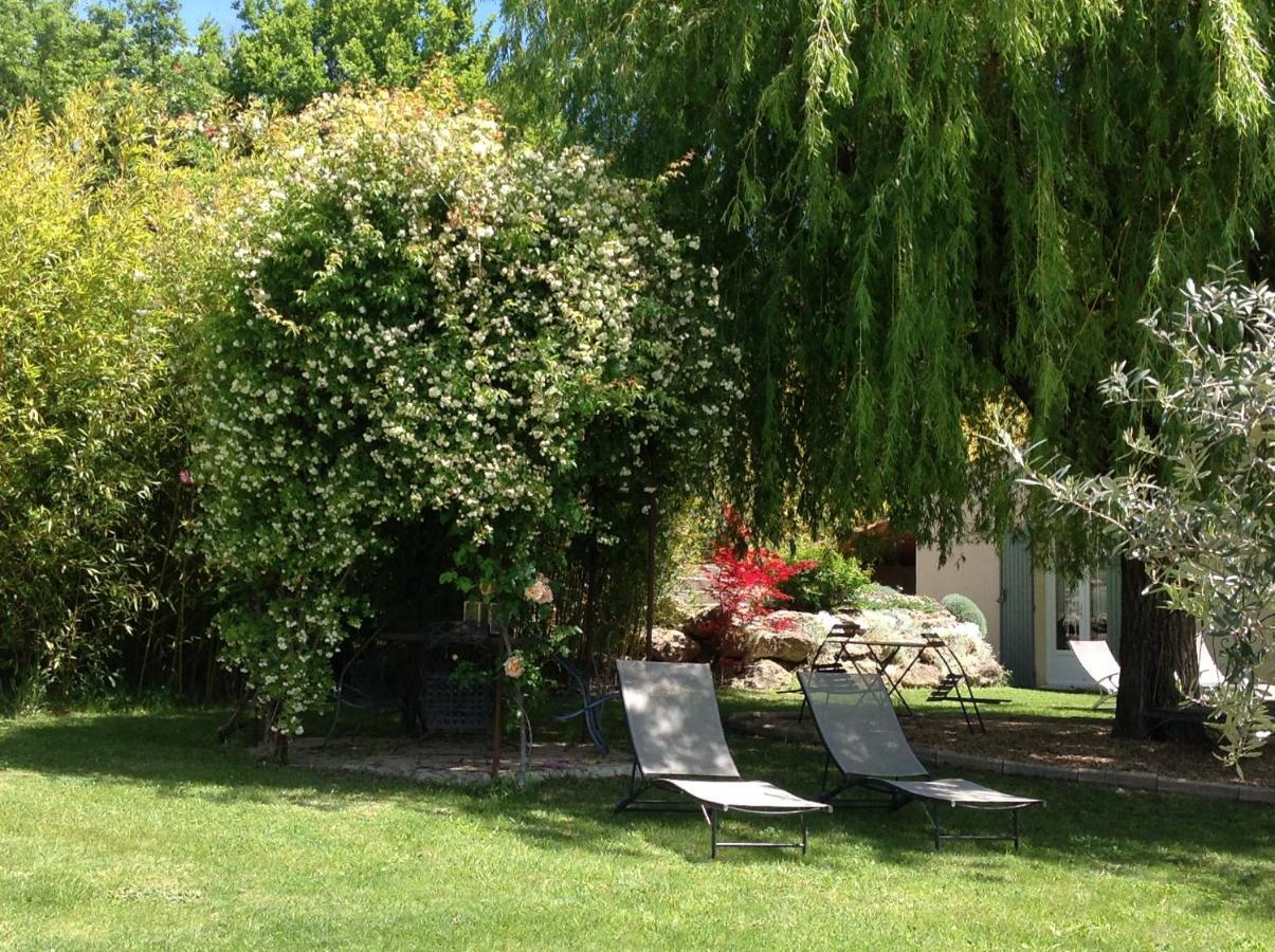 לינה וארוחת בוקר Ansouis Jardin D'Antan מראה חיצוני תמונה